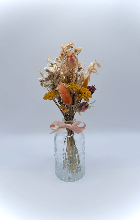 Breedon dried field bouquet bud vase handcrafted from naturally dried stems by Bouquet Cards